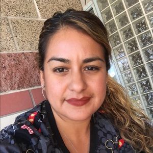 Meet your Posher, Maribel